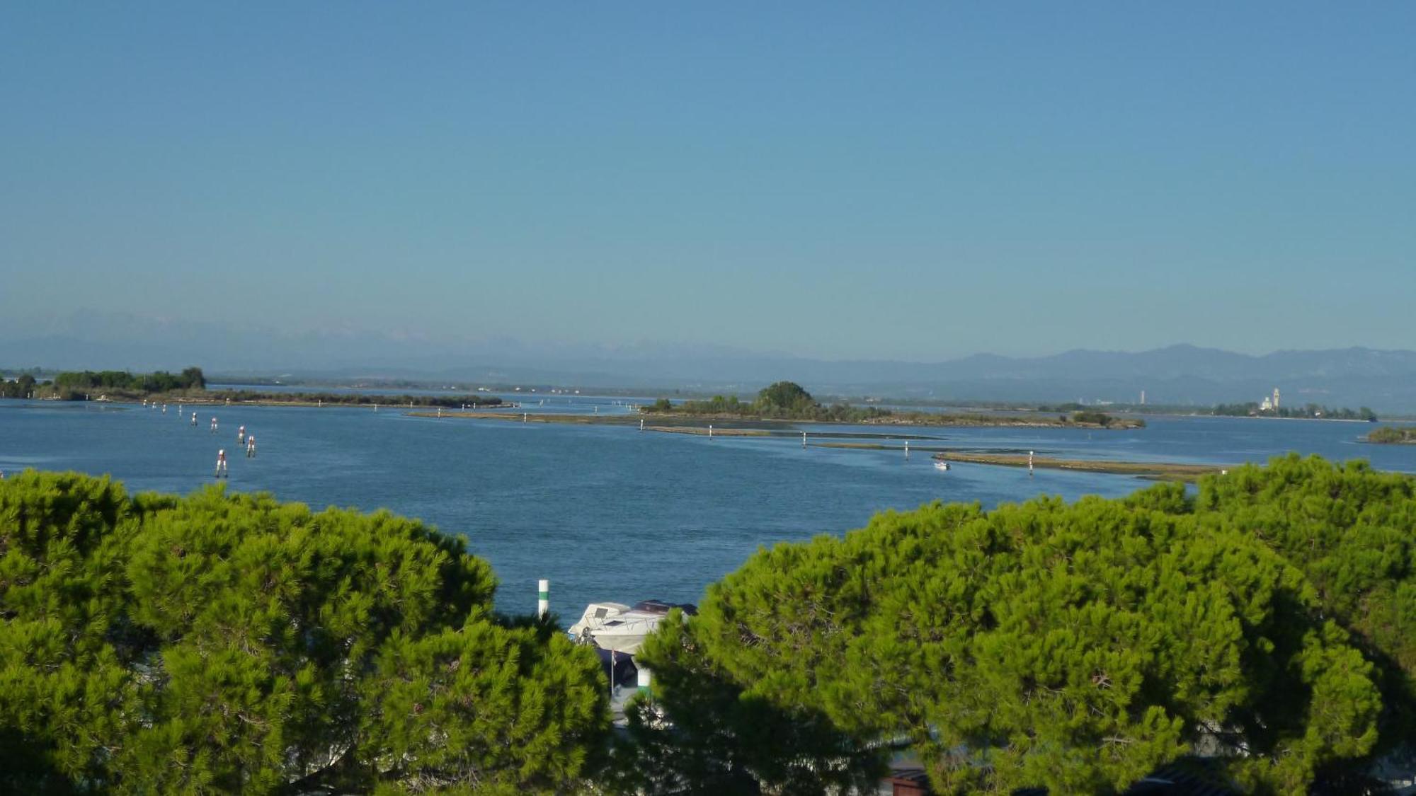 Meuble Tripoli Hotel Grado Exterior photo